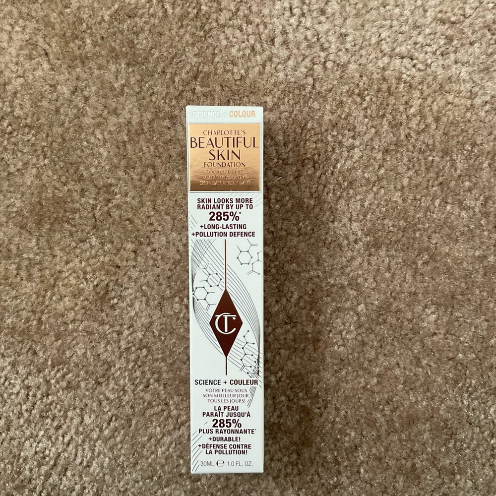 Charlotte Tilbury Beautiful Skin Foundation